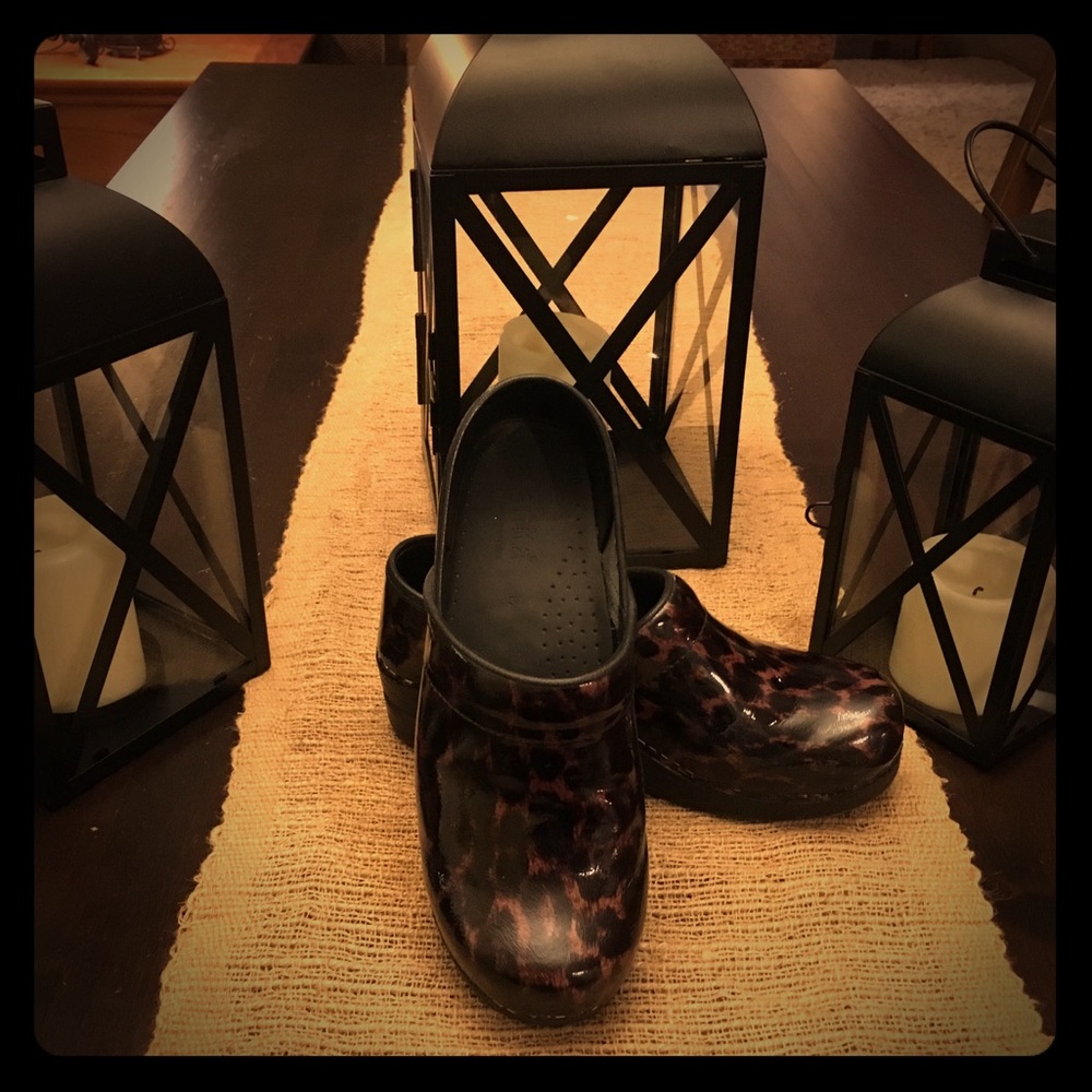 Beautiful Deep Brown Leopard print Sanita clogs